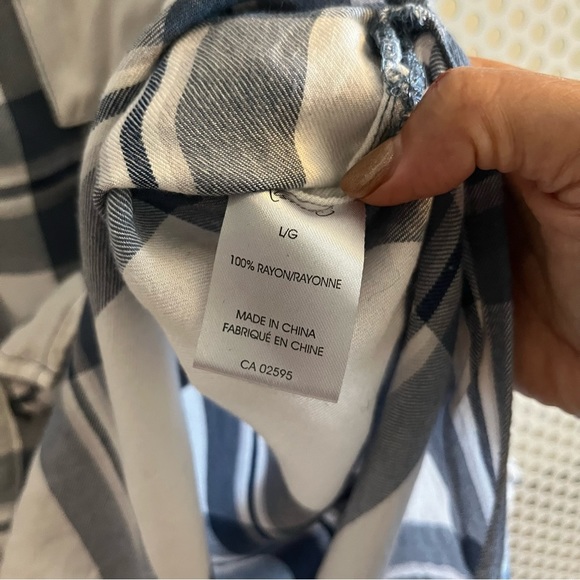 Kismet Plaid Button Down Long-sleeve Shirt Size Large Blue/White GUC - Picture 5 of 8